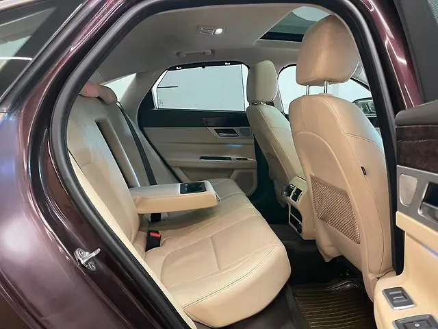 Used Jaguar XF Prestige Petrol CBU in Mumbai