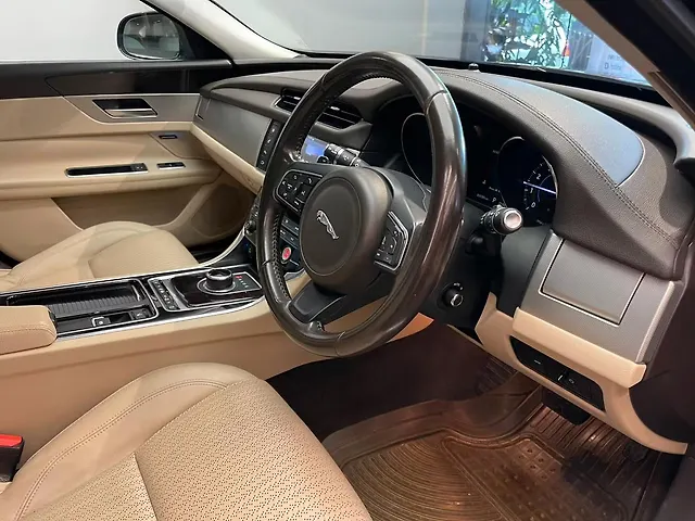 Used Jaguar XF Prestige Petrol CBU in Mumbai