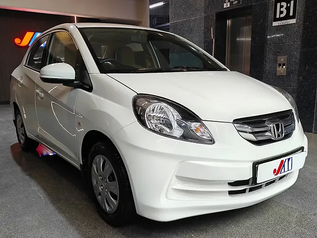 Used 2015 Honda Amaze in Ahmedabad