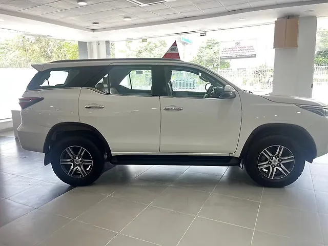 Used Toyota Fortuner 4X2 AT 2.8 Diesel in Chandigarh