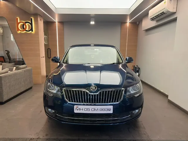 Used 2015 Skoda Superb in Mumbai