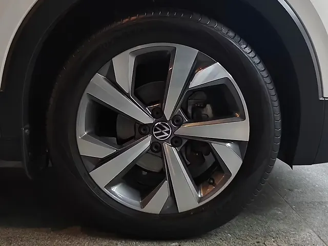 Used Volkswagen Taigun [2021-2023] Topline 1.0 TSI MT in Ahmedabad