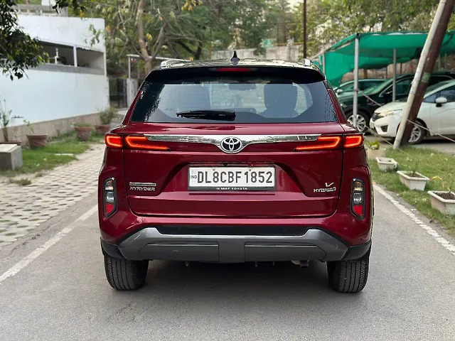Used Toyota Urban Cruiser Hyryder V Hybrid [2022-2023] in Delhi