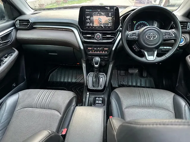 Used Toyota Urban Cruiser Hyryder V Hybrid [2022-2023] in Delhi