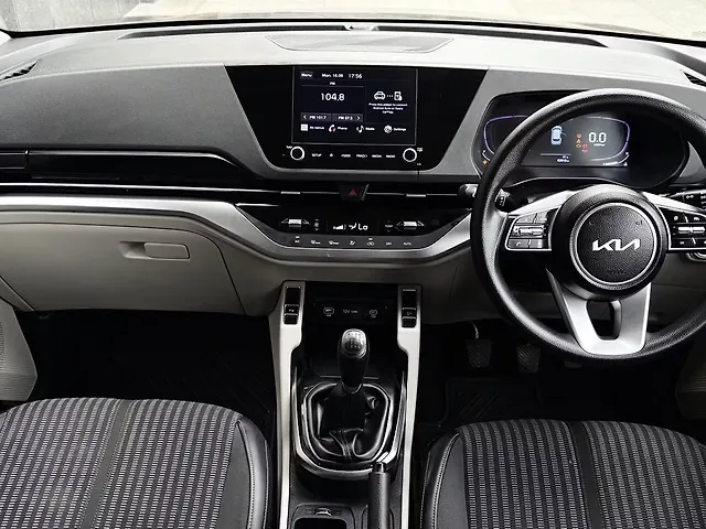 Used Kia Carens [2022-2023] Prestige Plus 1.4 Petrol MT 7 STR in Delhi