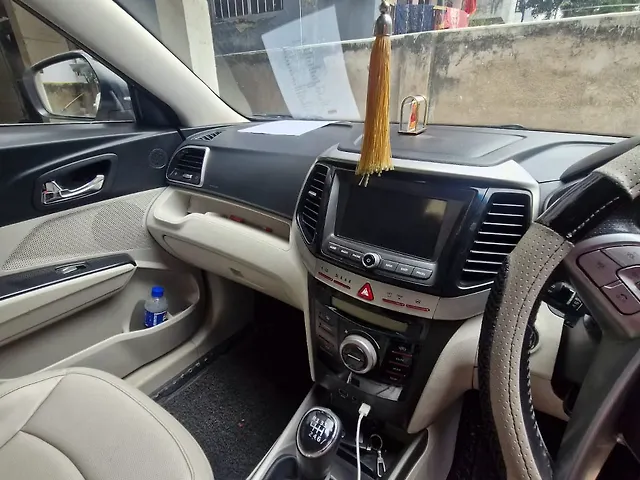Used Mahindra XUV300 [2019-2024] W8(O) 1.5 Diesel Dual Tone [2020] in Ranchi