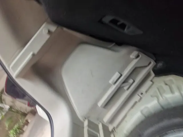 Used Mahindra XUV300 [2019-2024] W8(O) 1.5 Diesel Dual Tone [2020] in Ranchi