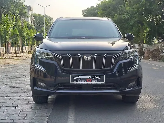 Used 2022 Mahindra XUV700 in Kanpur