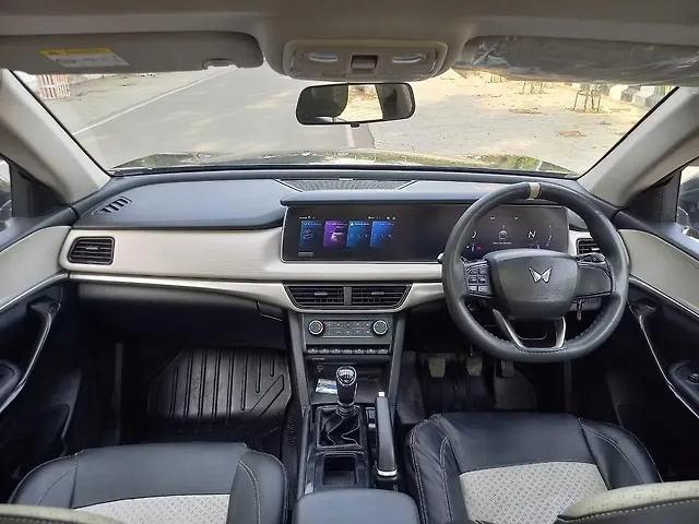 Used Mahindra XUV700 AX 5 Diesel MT 7 STR [2021] in Kanpur