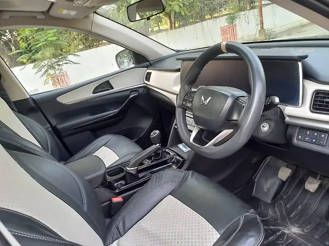 Used Mahindra XUV700 AX 5 Diesel MT 7 STR [2021] in Kanpur