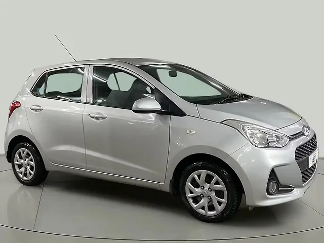 Used 2017 Hyundai Grand i10 in Mumbai