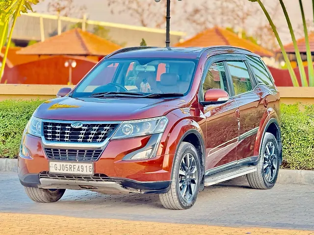 Used 2018 Mahindra XUV500 in Surat