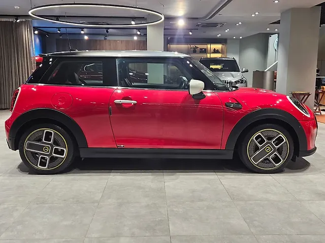 Used MINI Cooper SE 3-Door in Mumbai