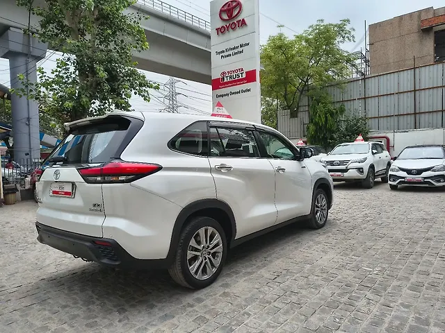 Used Toyota Innova Hycross ZX (O) Hybrid 7 STR in Delhi
