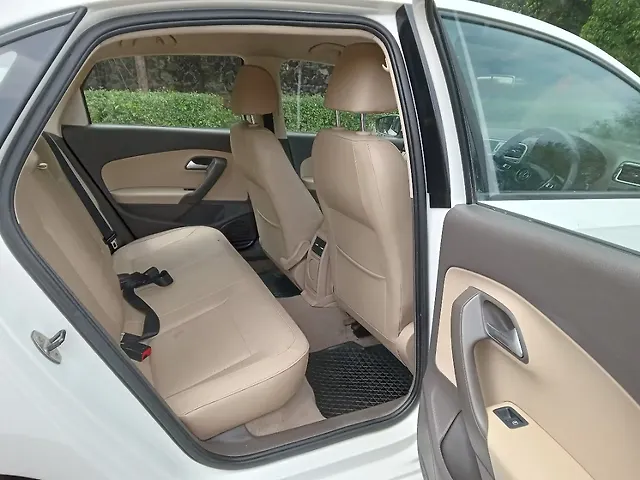 Used Volkswagen Vento [2015-2019] Highline Plus 1.2 (P) AT 16 Alloy in Pune