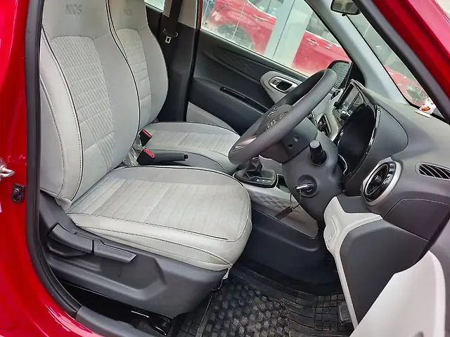 Used Hyundai Grand i10 Nios Sportz 1.2 Kappa AMT in Bangalore