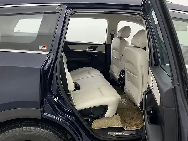 Used Mahindra XUV700 AX 7 Diesel AT AWD Luxury Pack 7 STR [2021] in Gurgaon
