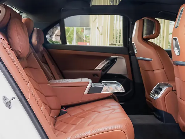 Used BMW 7 Series 740i M Sport in Delhi