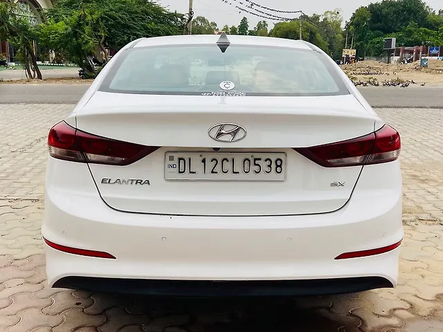 Used Hyundai Elantra SX (O) 2.0 AT in Delhi