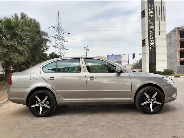 Used Skoda Octavia [2013-2015] Ambition 2.0 TDI in Mohali
