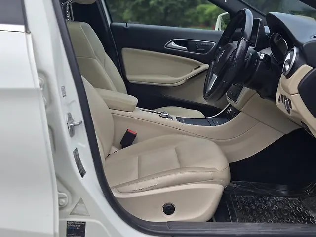 Used Land Rover Range Rover Evoque SE R-Dynamic Petrol [2021-2023] in Delhi