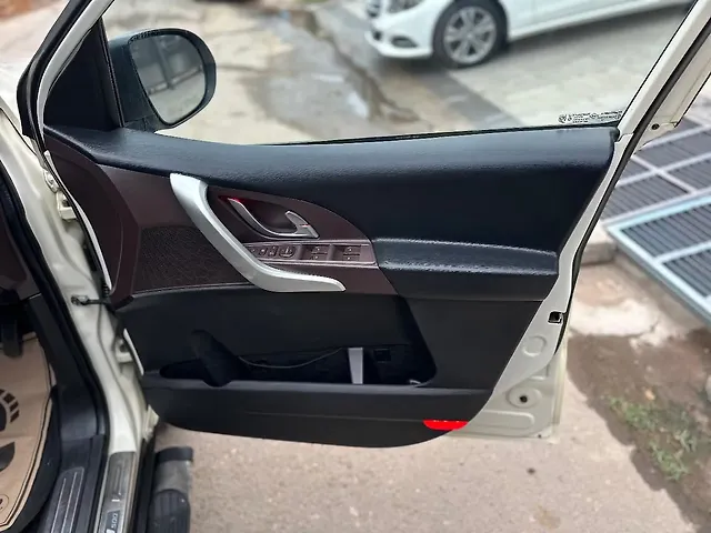 Used Mahindra XUV500 [2011-2015] W8 2013 in Chandigarh