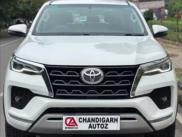 Used Toyota Fortuner 4X4 AT 2.8 Diesel in Chandigarh
