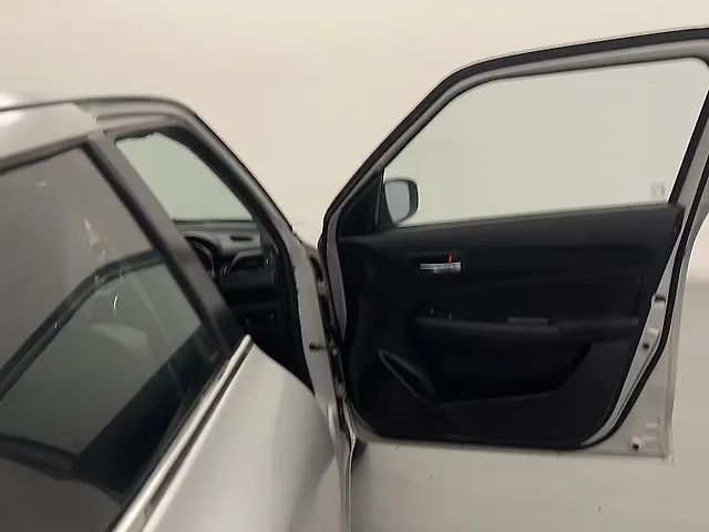 Used Maruti Suzuki Swift [2021-2024] VXi [2021-2023] in Delhi