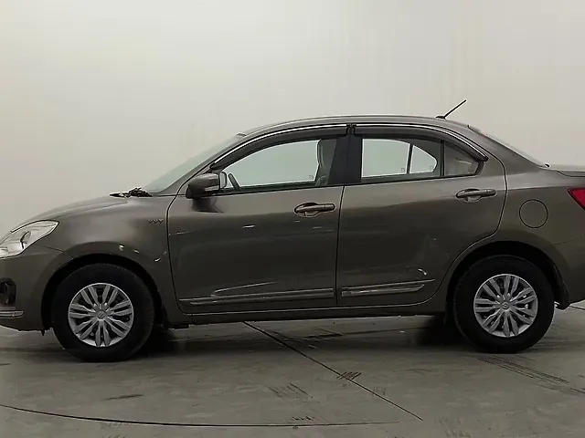 Used Maruti Suzuki Dzire [2017-2020] VXi AMT in Hyderabad