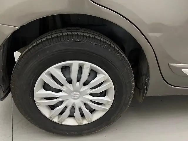 Used Maruti Suzuki Dzire [2017-2020] VXi AMT in Hyderabad