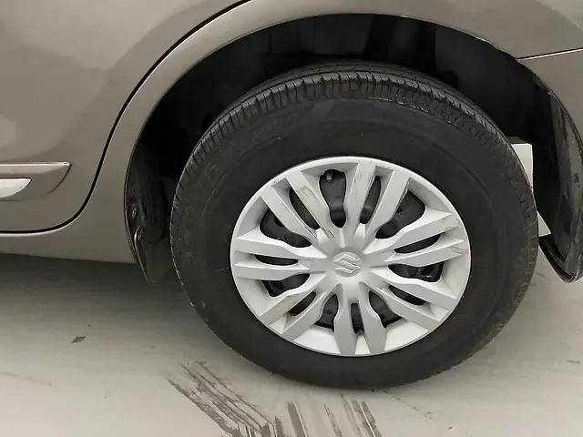 Used Maruti Suzuki Dzire [2017-2020] VXi AMT in Hyderabad