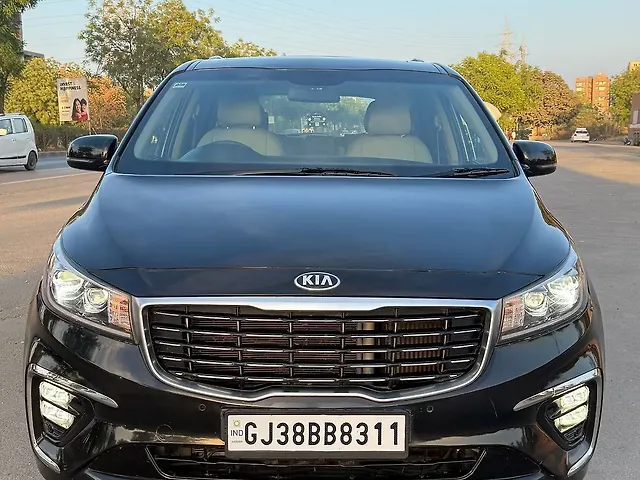 Used 2020 Kia Carnival in Ahmedabad