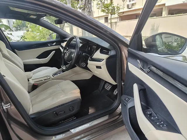 Used Skoda Octavia L&K 2.0 in Hyderabad