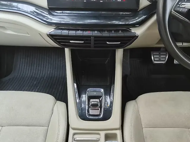 Used Skoda Octavia L&K 2.0 in Hyderabad
