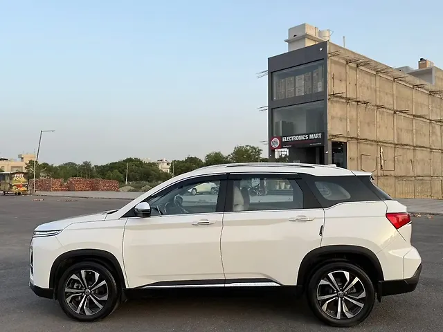Used MG Hector Sharp Pro 1.5 Turbo Petrol  CVT [2023] in Ludhiana