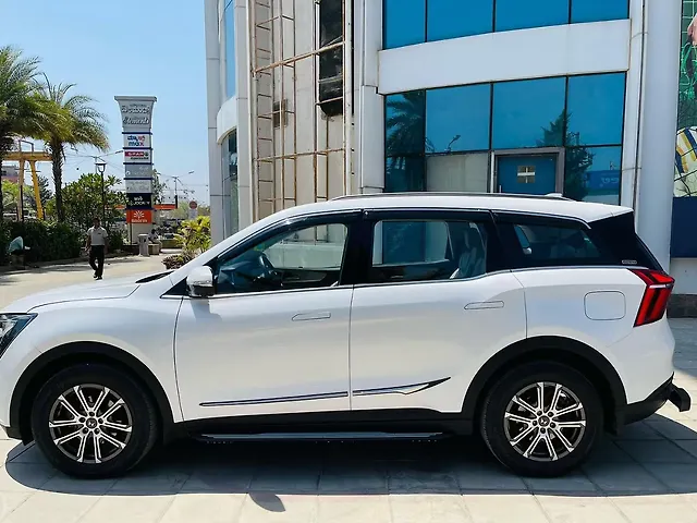 Used Mahindra XUV700 AX 7 Diesel MT Luxury Pack 7 STR [2021] in Bangalore