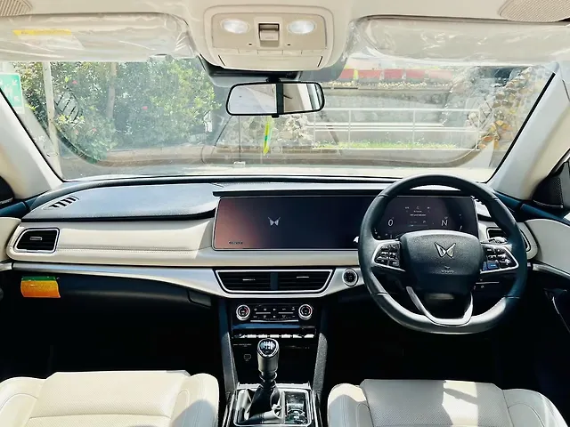 Used Mahindra XUV700 AX 7 Diesel MT Luxury Pack 7 STR [2021] in Bangalore