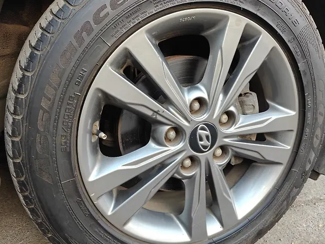 Used Hyundai Elantra SX (O) 2.0 AT in Mumbai