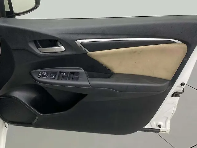 Used Honda Jazz [2015-2018] V Petrol in Pune