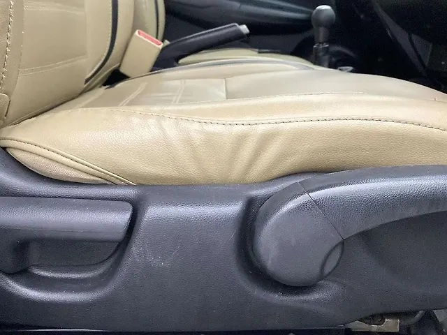 Used Honda Jazz [2015-2018] V Petrol in Pune