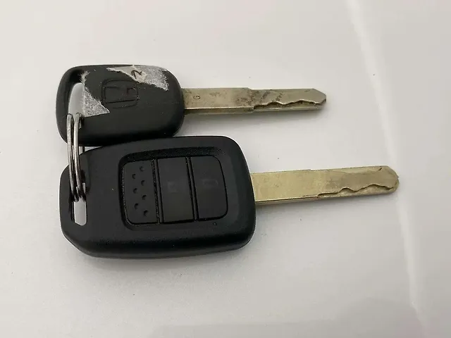 Used Honda Jazz [2015-2018] V Petrol in Pune