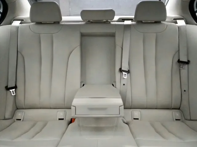 Used BMW 5 Series [2013-2017] 520d Modern Line in Delhi