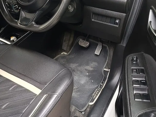 Used Maruti Suzuki Swift [2018-2021] VXi AMT [2018-2019] in Hyderabad