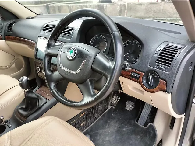 Used Skoda Laura Ambiente 1.9 TDI MT in Chandigarh