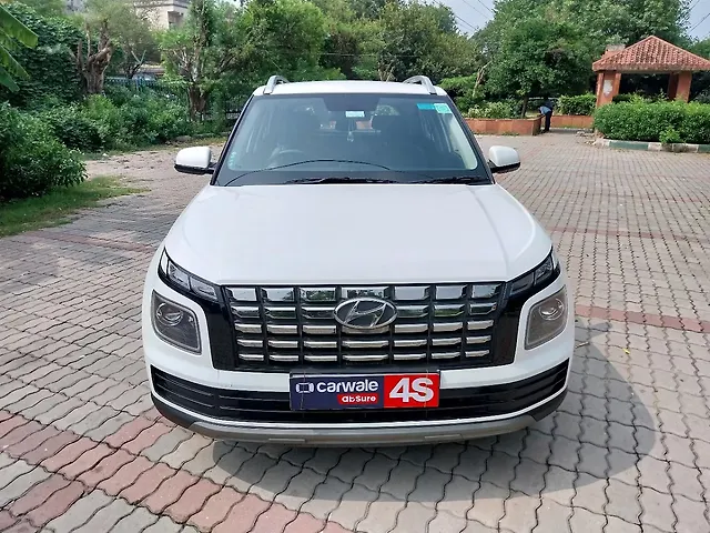 Used 2024 Hyundai Venue in Delhi