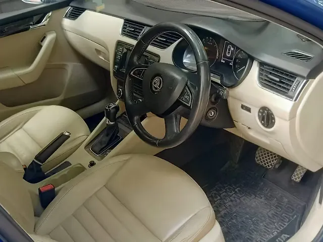 Used Skoda Octavia [2013-2015] Ambition 2.0 TDI AT in Hyderabad