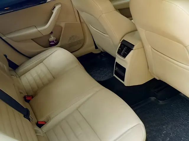 Used Skoda Octavia [2013-2015] Ambition 2.0 TDI AT in Hyderabad