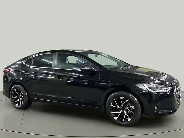Used 2018 Hyundai Elantra in Mumbai