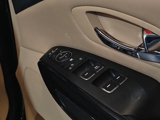 Used Kia Carnival [2020-2023] Limousine 7 STR in Ahmedabad