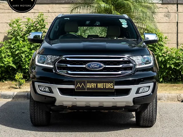 Used 2020 Ford Endeavour in Delhi